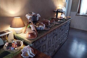 تختخواب و صبحانه Ca' Blanca