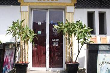 הוסטל Golden Europe