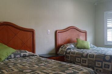 モーテル Travel Inn