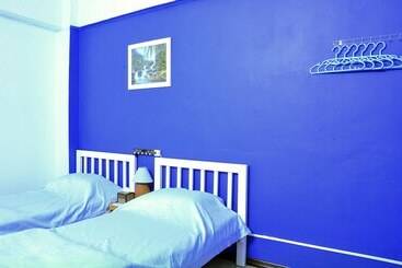 آپارتمانهای توریستها The Backpacker Stn