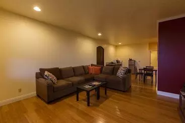 Majatalo Oceanfront Legacy