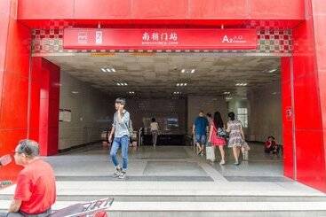 Xi An Mark And Henry Apartment