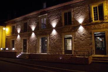 Hotel Logis  Auberge De L Abbaye