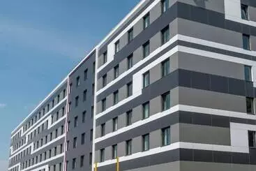 هتل Moxy Milan Linate Airport