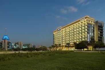 Radisson Blu Hotel Apartment Dubai Silicon Oasis