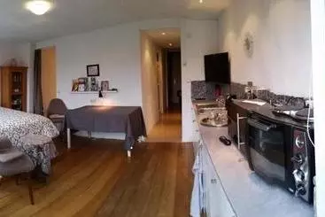 Bed & Breakfast 28 Appartement Met Privé Tuin