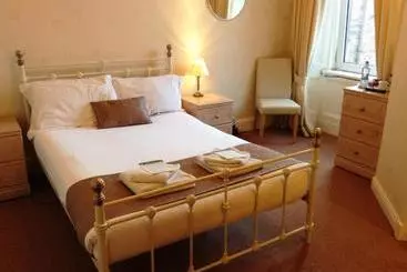 Bed and Breakfast Glencairn Villa