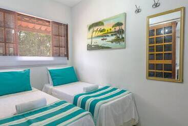 آپارتمان Flat Do Golfinho