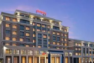 هتل Hampton By Hilton Astana Triumphal Arch
