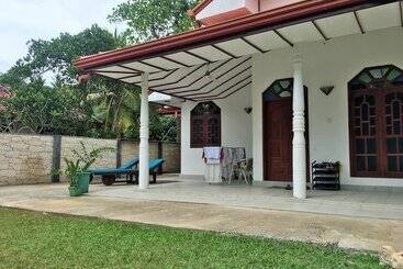 Bed and Breakfast Swiss Villa Beruwala