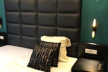 בית מלון כפרי Athen Kelsterbach Frankfurt Airport