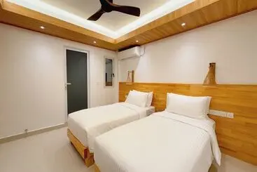 پانسیون Pavona Maldives
