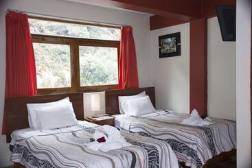 تختخواب و صبحانه Hostal Sun Palace Inn