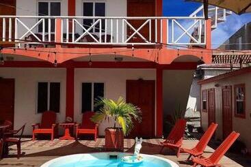 فندق Ambergris Sunset