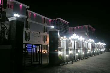 Titanic View Hotel & Suites