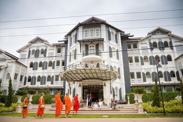 فندق Le Thatluang D Or Boutique