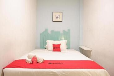 تختخواب و صبحانه Reddoorz Near Rsud Kota Mataram