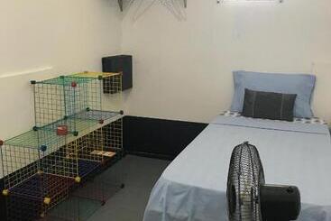 هاستل Drifters@one Mile