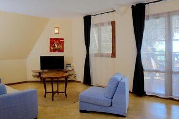 مبيت وإفطار Zanziblue Boutique Villas