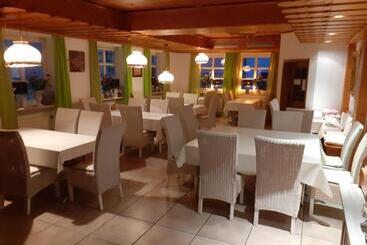 Отель Goldene Rose