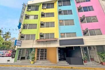 Hotel Galerias Diana