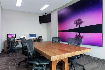 فندق Hilton Garden Inn Salamanca