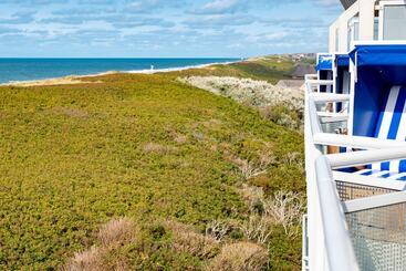 Wyn. Strandhotel Sylt