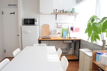 Lodger Hostel & Restaurant Matsusaka