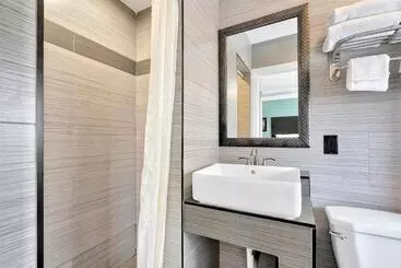 Motelli Mid City Inn