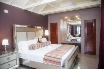 استراحتگاه The Fred  Adults Only