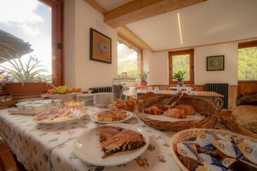 酒店 & Restaurant Perret   Mountain People