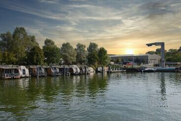 Houseboat On The Dahme, Wildau