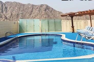 Mirage Hotel Al Aqah
