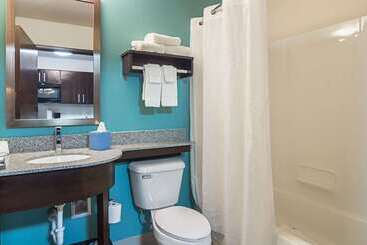 Отель Suburban Studios Monaca  Pittsburgh