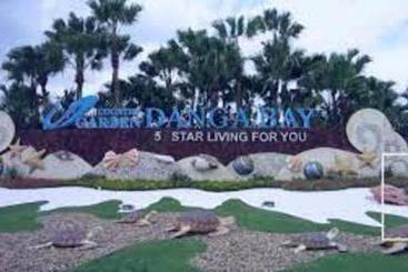 فندق Forest City Marina