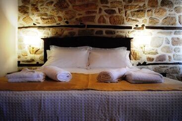 Daire Chorostasi Mansion