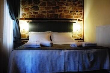 Huoneisto Chorostasi Mansion