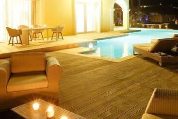 호텔 Pictures Suites