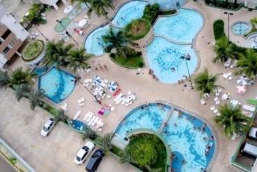 Otel Aquarius Achei Ferias