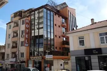 ホテル Caro Apartments & Rooms