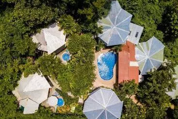 Hotelli Tamarindo Village