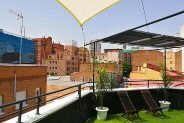 هتل Far Home Bernabeu