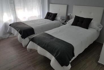 هتل Guesthouse Central