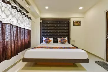 Fabhotel Crystal Inn Ii   Paldi Char Rasta