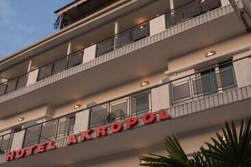 Hotelli Akropol