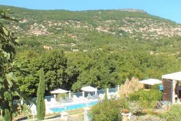 ホテル B&b With Charm   Quiet With Kitchen & Sw Pool