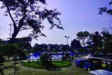 Hotel Cirebon Waterland