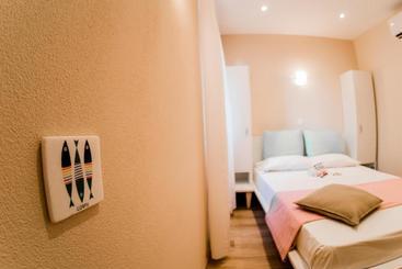 酒店 Loc Hospitality "corfu Port Suites Mantouki"