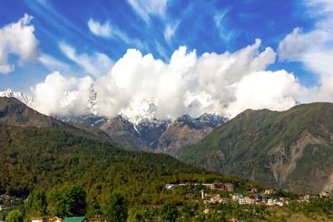 Hotel Sai Taj Deluxe