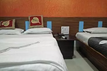 Hotel O Sion Residency